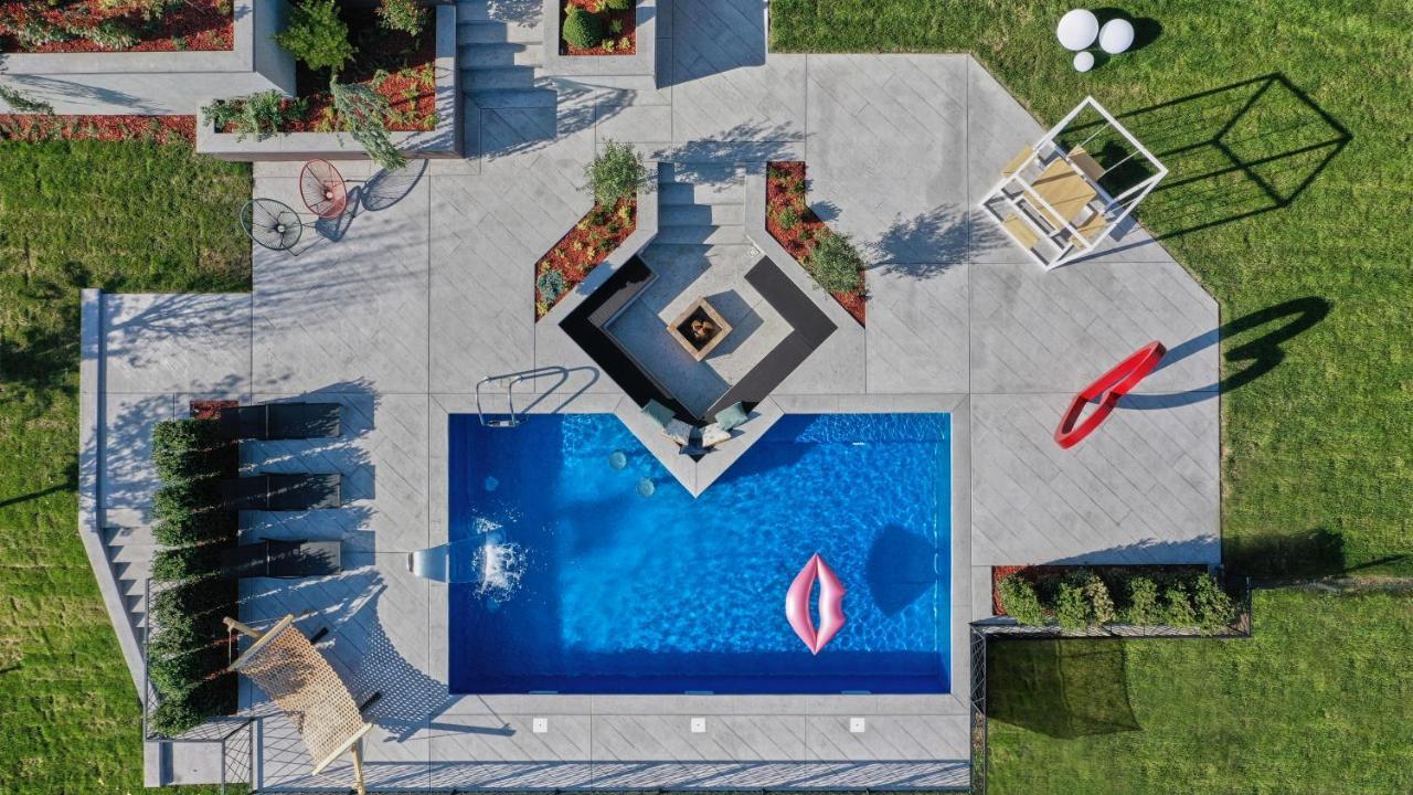 Riverside Pool Villa-Сремски Карловци Екстериор снимка