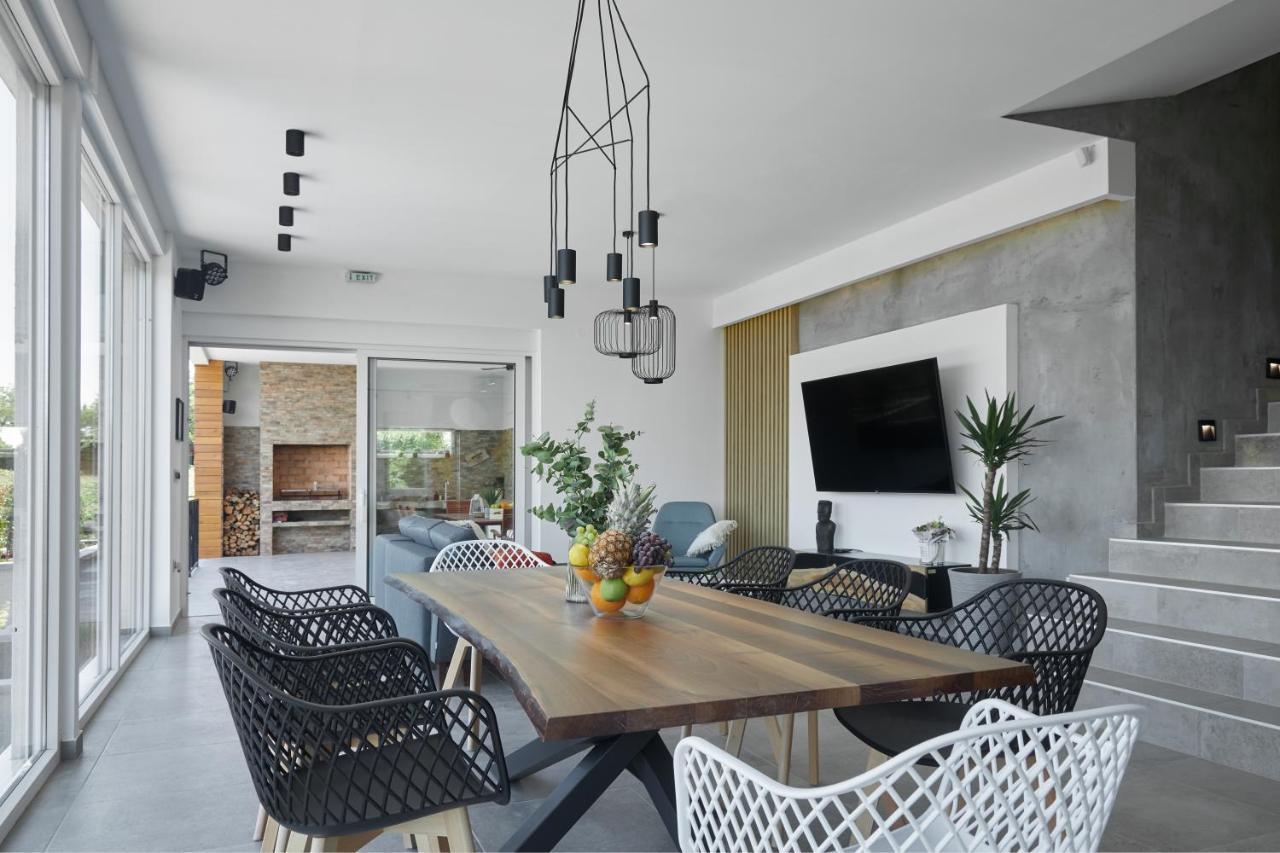 Riverside Pool Villa-Сремски Карловци Екстериор снимка