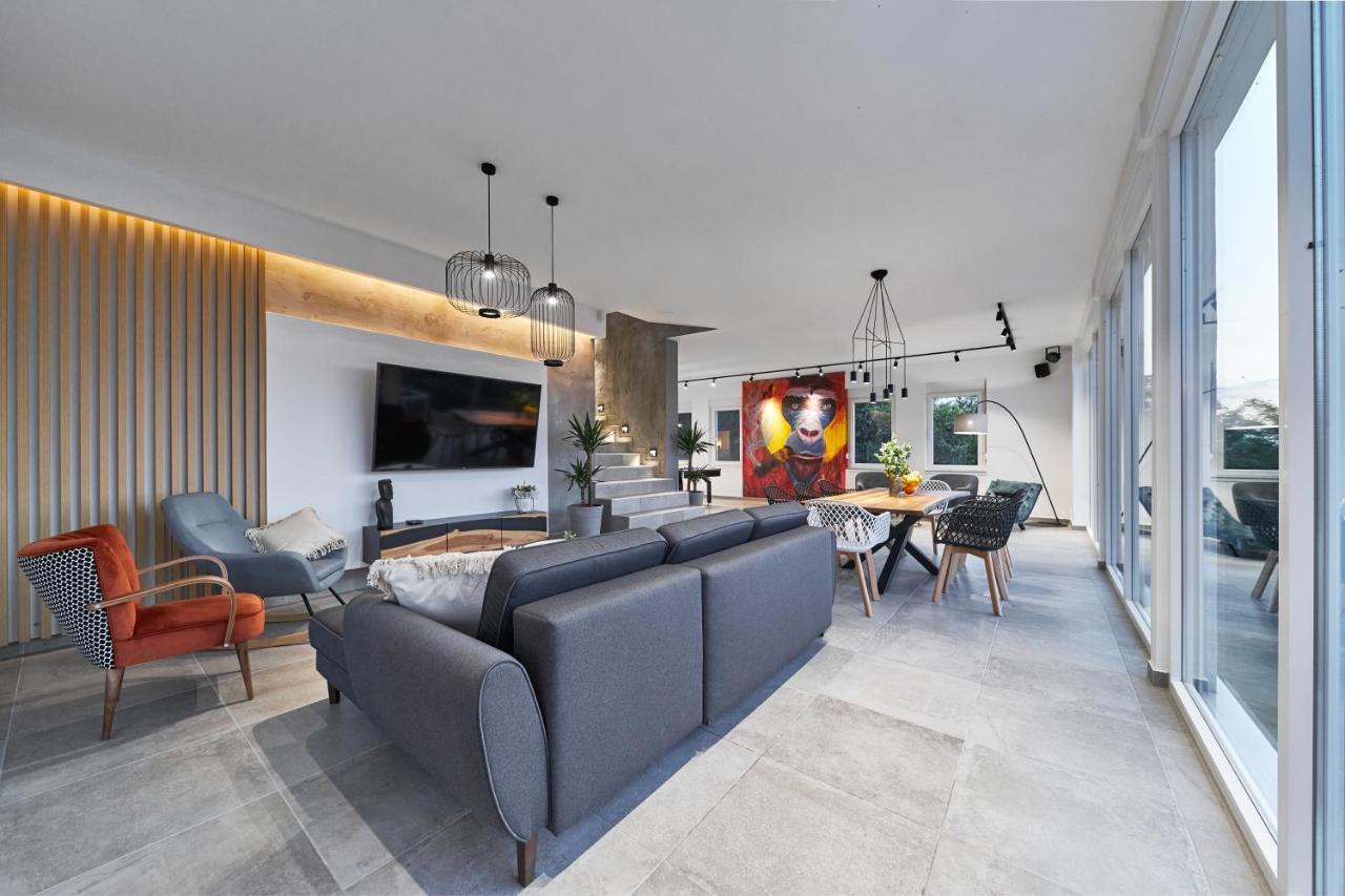Riverside Pool Villa-Сремски Карловци Екстериор снимка
