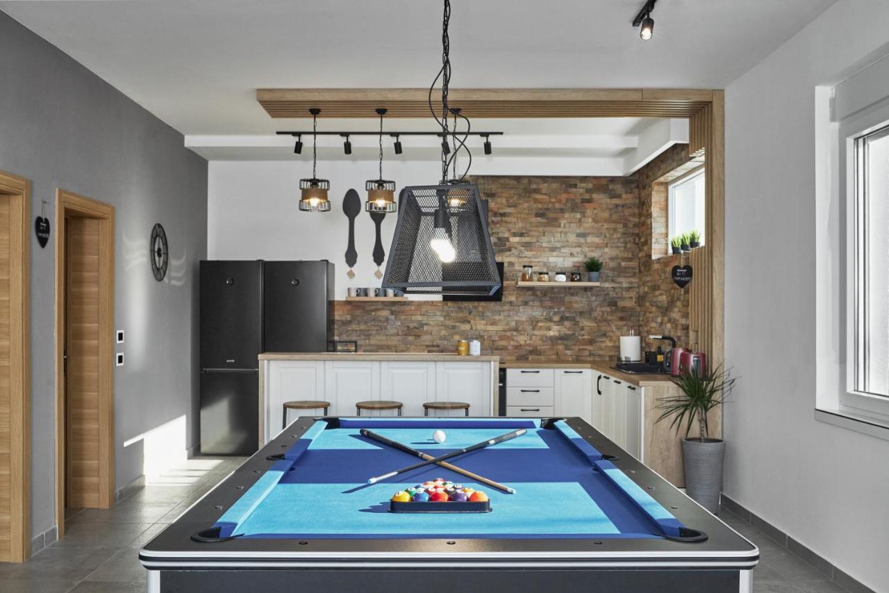 Riverside Pool Villa-Сремски Карловци Екстериор снимка